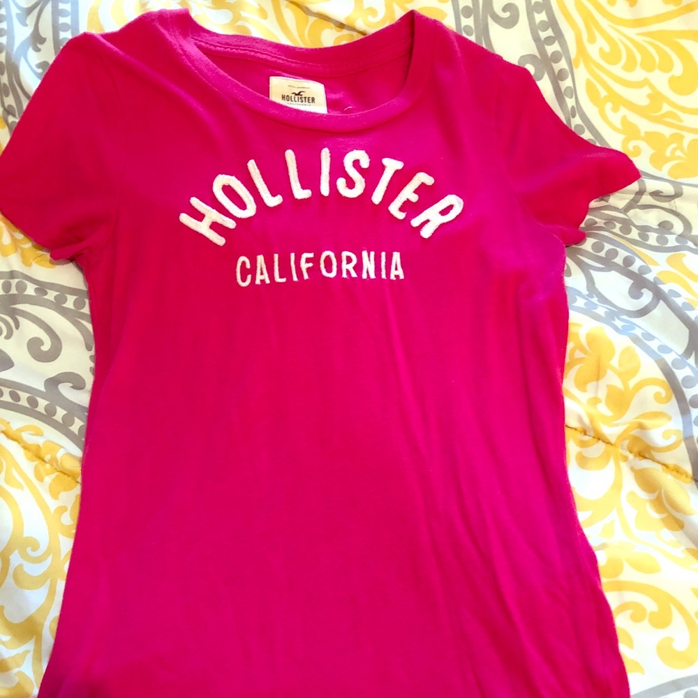 Hollister Tee